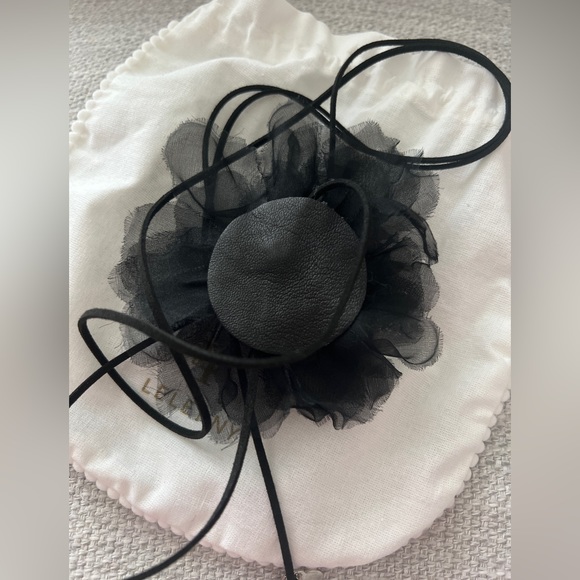 LELET NY Rosetta Nyla Flower Choker in Black New in Box - Picture 9 of 10